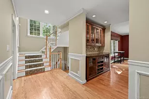 1800 Saw Mill River Rd, White Plains, NY 10607 - Photo 11