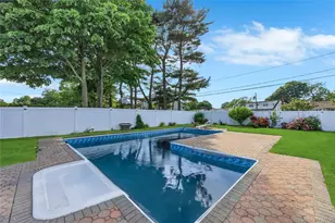 11 Lee Dr, Farmingdale, NY 11735 - Photo 5