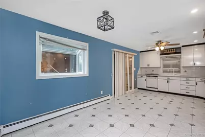 371 Grand Boulevard, Deer Park, NY 11729 - Photo 7