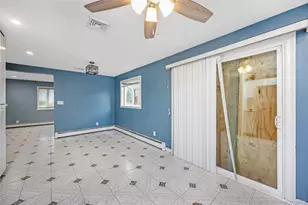 371 Grand Blvd, Deer Park, NY 11729 - Photo 11