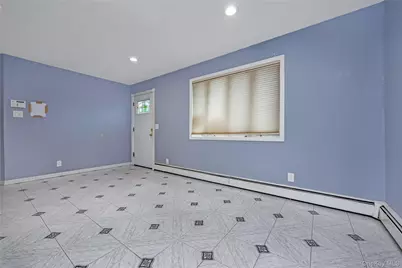 371 Grand Boulevard, Deer Park, NY 11729 - Photo 5