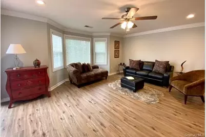 12 Adams Way #12, Sayville, NY 11782 - Photo 13