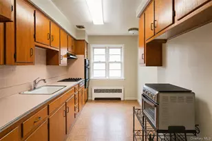 107-45 100th St, Ozone Park, NY 11417 - Photo 15