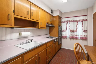107-45 100th Street, Ozone Park, NY 11417 - Photo 5