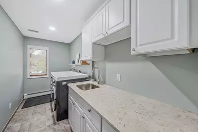 411 Robinson Avenue, Patchogue, NY 11772 - Photo 27