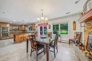 411 Robinson Ave, Patchogue, NY 11772 - Photo 13