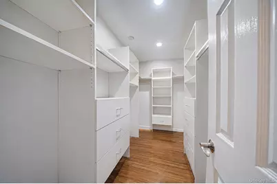 411 Robinson Avenue, Patchogue, NY 11772 - Photo 21