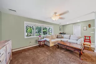 411 Robinson Ave, Patchogue, NY 11772 - Photo 15