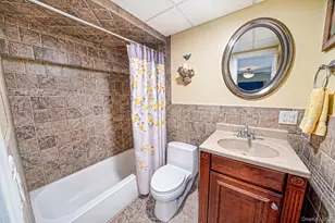 411 Robinson Ave, Patchogue, NY 11772 - Photo 17