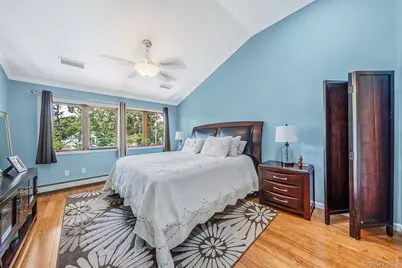 411 Robinson Avenue, Patchogue, NY 11772 - Photo 19