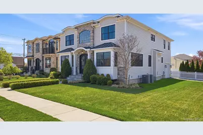 295 Dorchester Road, Garden City, NY 11530 - Photo 3