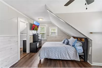 278 Ferndale Boulevard, Islip, NY 11751 - Photo 25