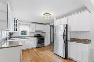 278 Ferndale Blvd, Islip, NY 11751 - Photo 9
