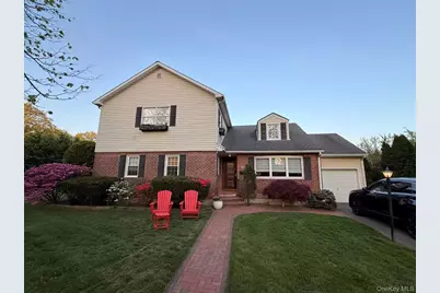 17 Maxwell Road, Garden City, NY 11530 - Photo 1