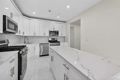 2 Bluefield Drive #103, Spring Valley, NY 10977 - Photo 5