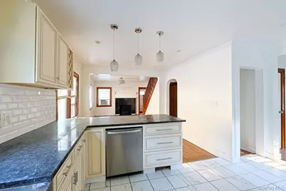 33 Fitchett Street, Poughkeepsie, NY 12601 - Photo 11