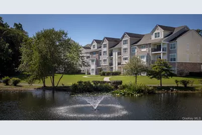 1 Charles Pond Drive #8-817, Coram, NY 11727 - Photo 3