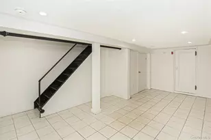 221 Howard Ave, Brooklyn, NY 11233 - Photo 15