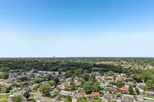 170 Tardy Ln S, Wantagh, NY 11793 - Photo 31