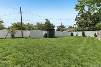 170 Tardy Lane S, Wantagh, NY 11793 - Photo 23