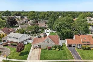 170 Tardy Ln S, Wantagh, NY 11793 - Photo 35