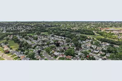 170 Tardy Lane S, Wantagh, NY 11793 - Photo 33