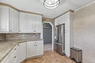 170 Tardy Ln S, Wantagh, NY 11793 - Photo 11