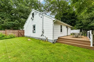 34 Solitaire Rd, Rocky Point, NY 11778 - Photo 23