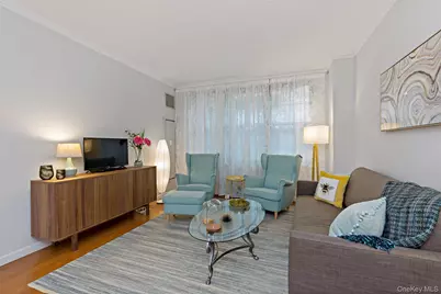 300 Mamaroneck #315, White Plains, NY 10605 - Photo 1