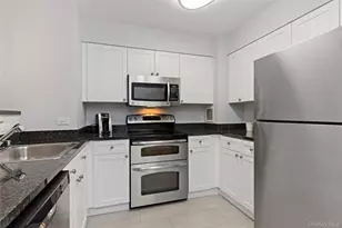 300 Mamaroneck, White Plains, NY 10605 - Photo 9