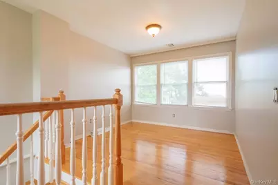 300 S Snedecor Avenue, Bayport, NY 11705 - Photo 13