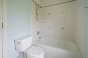 300 S Snedecor Ave, Bayport, NY 11705 - Photo 19
