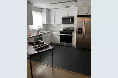 822 9th Street, West Babylon, NY 11704 - Photo 1
