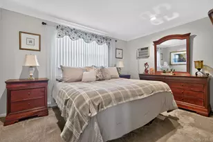 70 S 5th St, Bethpage, NY 11714 - Photo 15