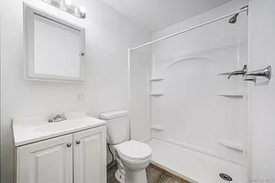 8 Swezey Lane, Middle Island, NY 11953 - Photo 15
