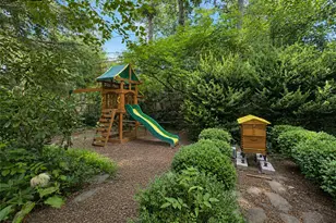 19 Pennaquid Rd, Coram, NY 11727 - Photo 23