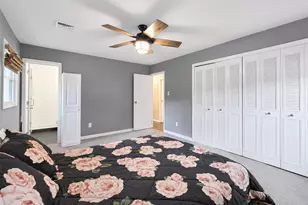 19 Pennaquid Rd, Coram, NY 11727 - Photo 17