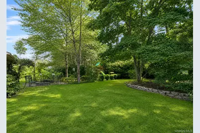 19 Pennaquid Road, Coram, NY 11727 - Photo 21