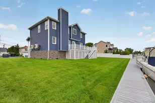 851 W Bay Dr, West Islip, NY 11795 - Photo 43