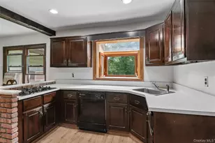 8 Pups Path, Northport, NY 11768 - Photo 9