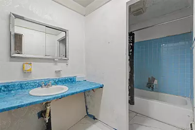 156-07 N Conduit Avenue, Jamaica, NY 11434 - Photo 11