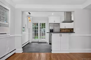 135 N Wantagh Ave, Levittown, NY 11756 - Photo 7