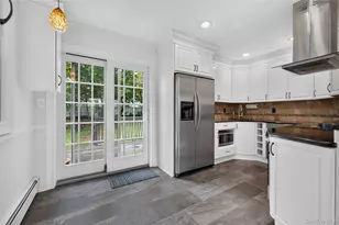 135 N Wantagh Ave, Levittown, NY 11756 - Photo 9
