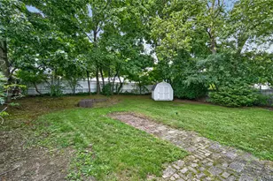 135 N Wantagh Ave, Levittown, NY 11756 - Photo 23