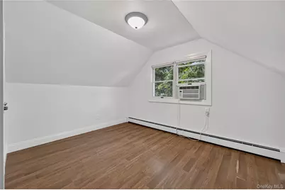 135 N Wantagh Avenue, Levittown, NY 11756 - Photo 17