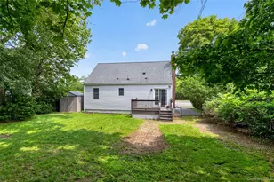 135 N Wantagh Ave, Levittown, NY 11756 - Photo 25
