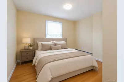 11 Deauville Parkway, Lindenhurst, NY 11757 - Photo 17