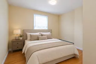 11 Deauville Pkwy, Lindenhurst, NY 11757 - Photo 17