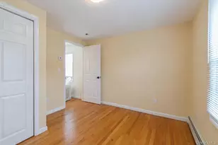 11 Deauville Pkwy, Lindenhurst, NY 11757 - Photo 19