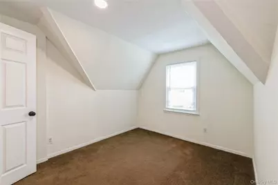 11 Deauville Parkway, Lindenhurst, NY 11757 - Photo 27